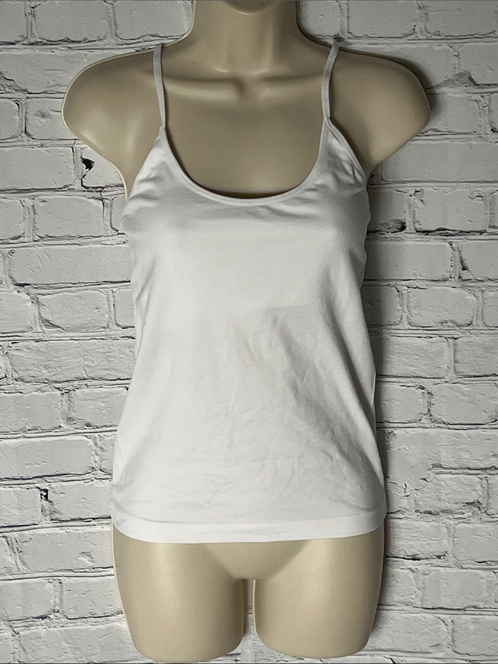 Hanes White Women's Scoop Neck Spaghetti Strap Camisole